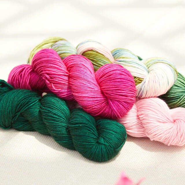 Symfonie Viva Semisolid Yarn